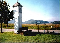 Renoviertes Gegenkreuz mit Stift Göttweig.